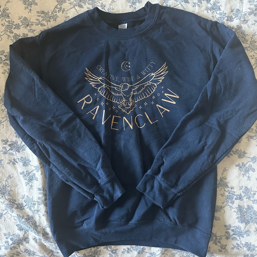 Harry Potter Ravenclaw navy crewneck graphic sweater